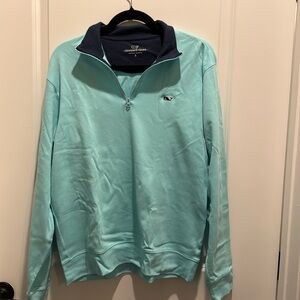 Great condition Vineyard Vines quarter zip